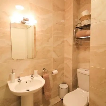 アパート Beautiful City Centre Sleeps 4 *
