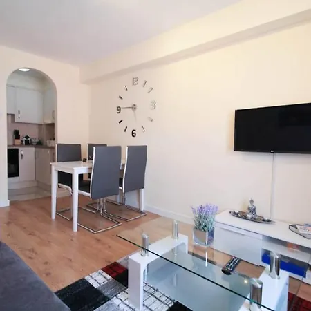 Apartment Beautiful City Centre Sleeps 4 Dublin