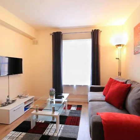 Beautiful City Centre Sleeps 4 Apartment Dublin